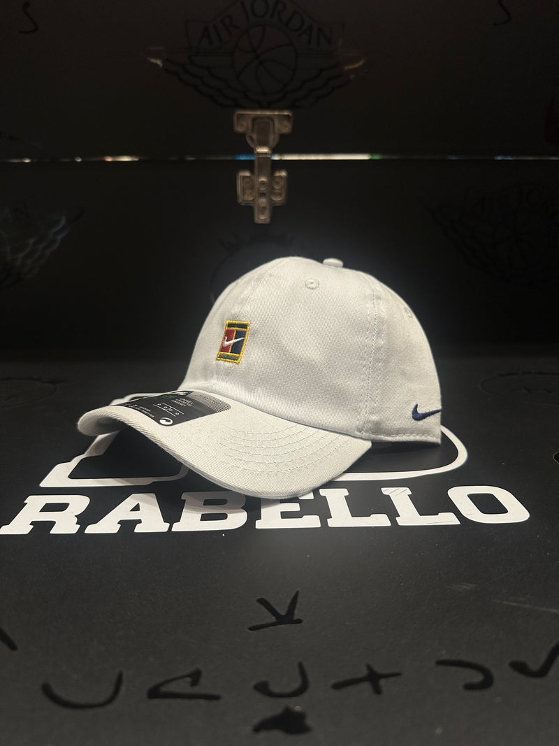 Boné Aba Curva Nike Court Heritage86 Branco - Pronta Entrega
