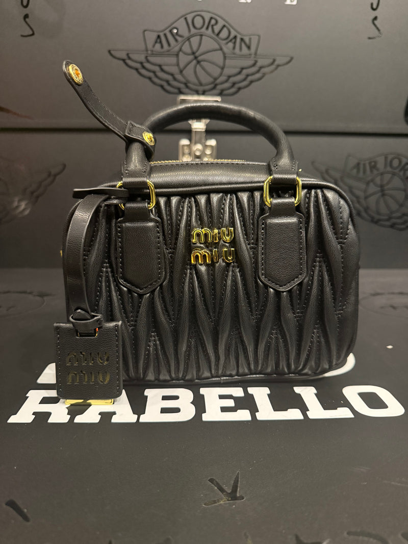 Bolsa MiuMiu Arcadie em Couro Napa Matelassê Black - Pronta Entrega