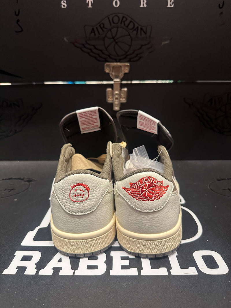 Tênis Nike Air Jordan 1 Retrô Low OG SP x Travis Scott Reverse Mocha - Creme - Pronta Entrega
