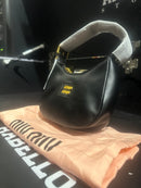 Bolsa de Ombro Miu Miu Wander Hobo Black - Pronta Entrega