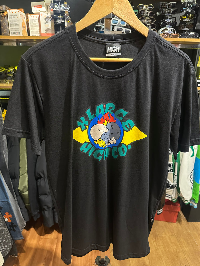Camisa High XLARGE Hand Shake Fire Preta - Pronta Entrega