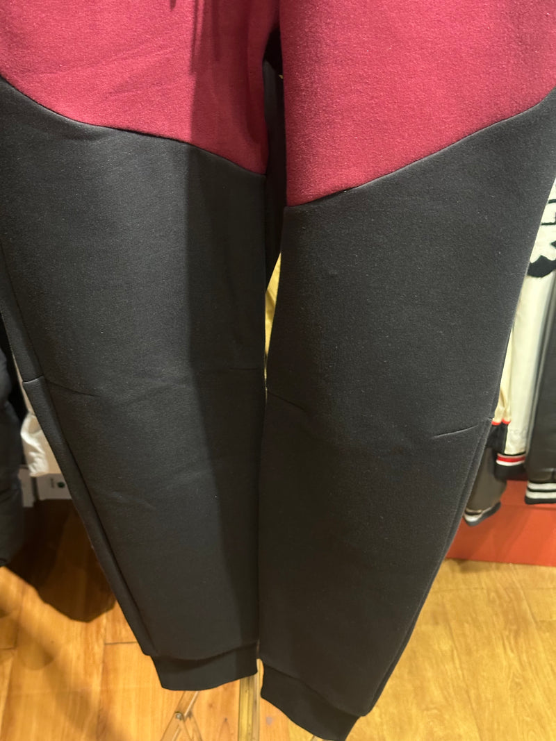Calça Moletom Nike Slim Fit Preta/Vermelha Com Punho - Pronta Entrega