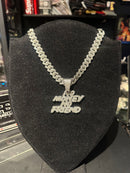 Corrente Cravejada Pingente “No Money No Friend” Em Zicornia Cubica Prata 45 CM - Pronta Entrega