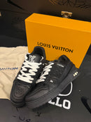 Tênis Louis Vuitton Trainer Black Embossed Monogram - Pronta Entrega
