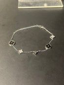 Pulseira Prata 3 Correntes Ajustável Trevos Círculo/Losango Black/White - Pronta Entrega