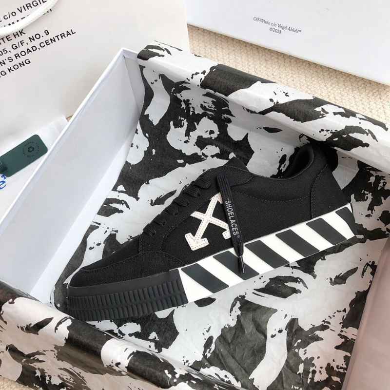 Tênis Off-White Vulcanized Low Canvas Black - ENCOMENDA