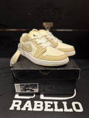 Tênis Nike Air Jordan 1 Low SE Sail Rattan University Red - Pronta Entrega