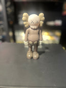 Boneco Colecionável KAWS Marrom/Bege 18cm - Pronta Entrega