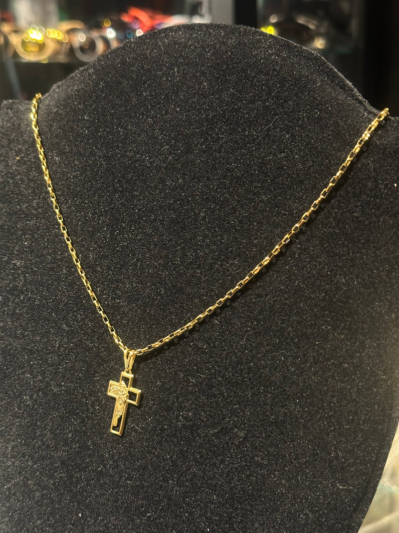 Corrente Cartier Banhada Pingente Jesus Cristo/Cruz 40 CM - Pronta Entrega
