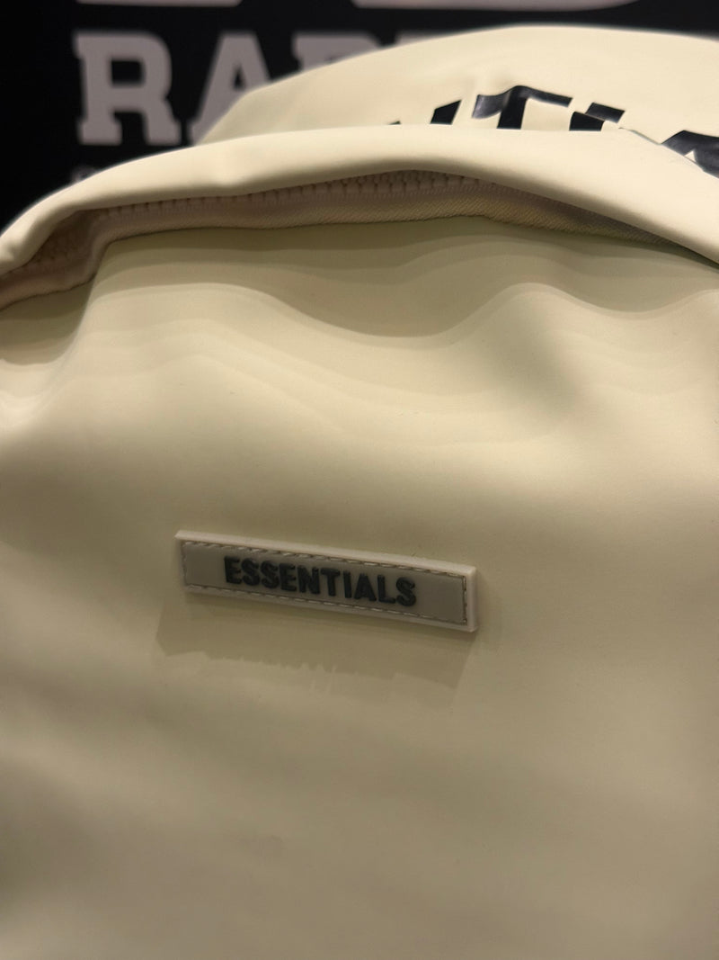 Mochila Essentials Couro Creme  - Pronta Entrega