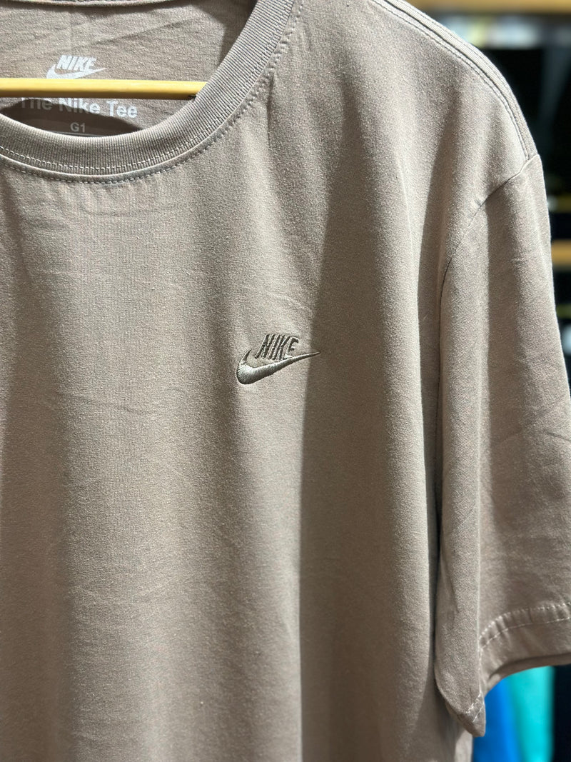Camiseta Nike Tee Bege - Pronta Entrega