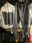 Conjunto Nike Tech Fleece Preto e Branco - Pronta Entrega