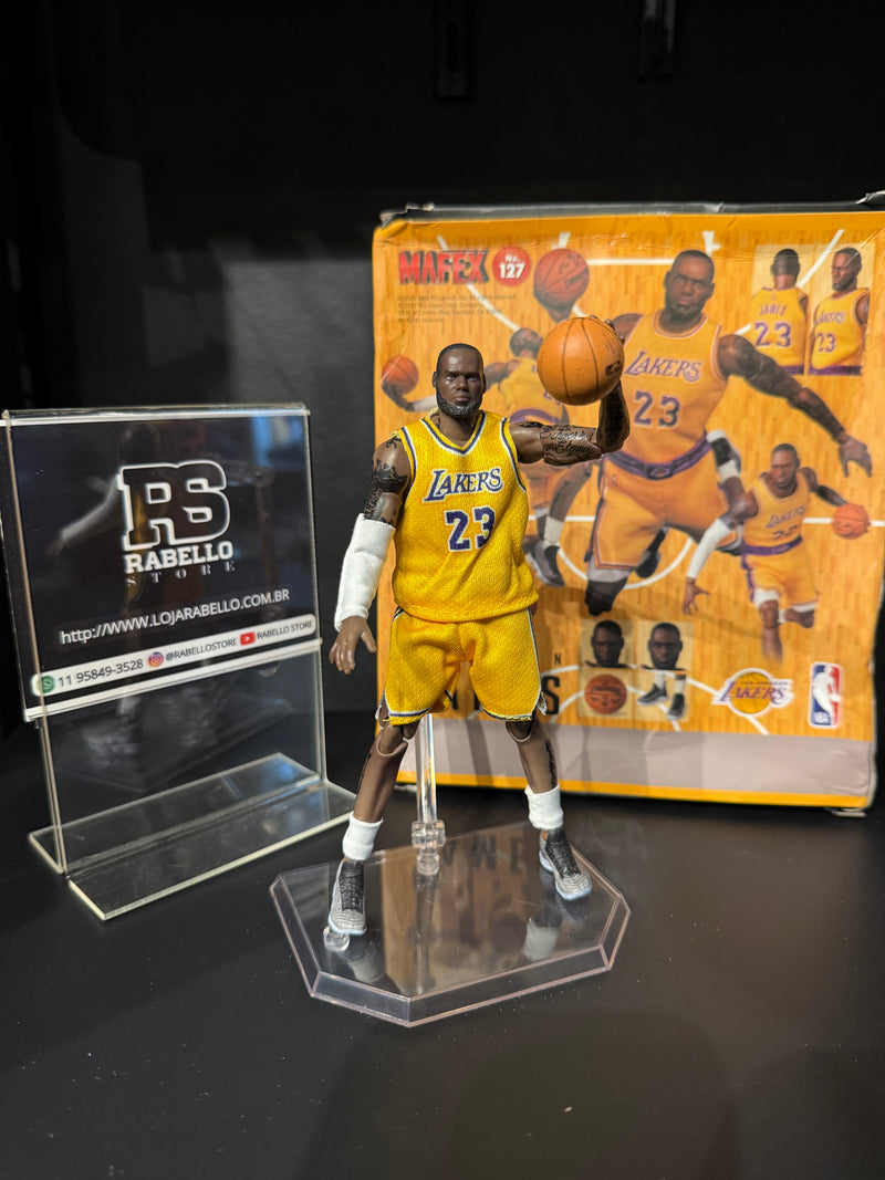 Action Figure LeBron James Lakers No. 127 Medicom Mafex - Pronta Entrega