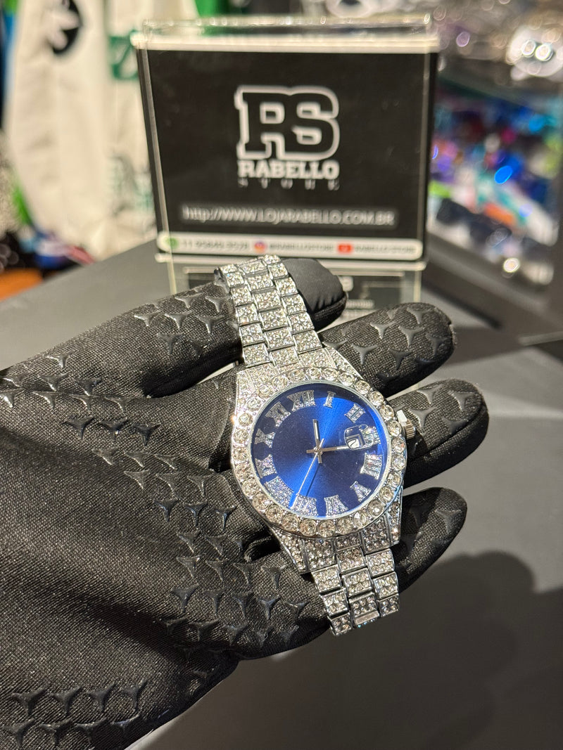 Relógio Cravejado Iced Out Prata Fundo Azul - Pronta Entrega