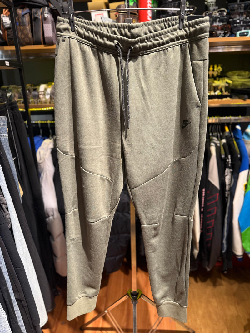 Calça Nike Sportswear Tech Fleece Verde - Pronta Entrega