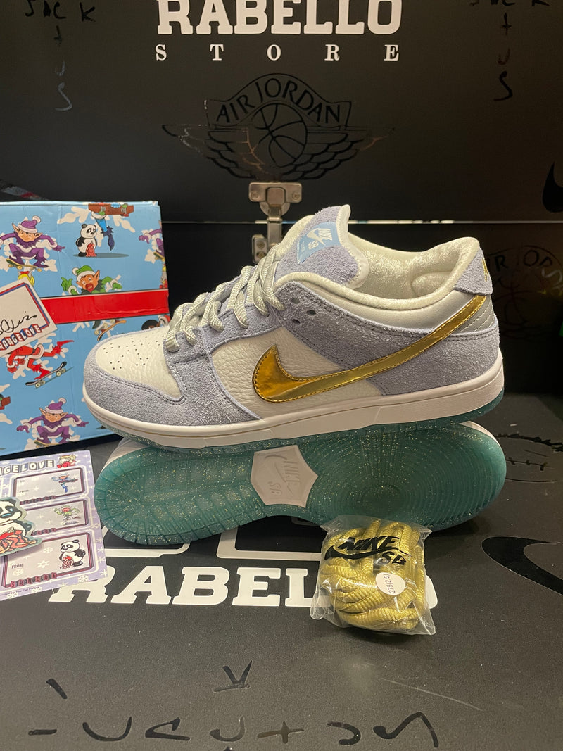Tênis Nike Dunk Low SB Sean Cliver Holiday Special ' - Pronta Entrega