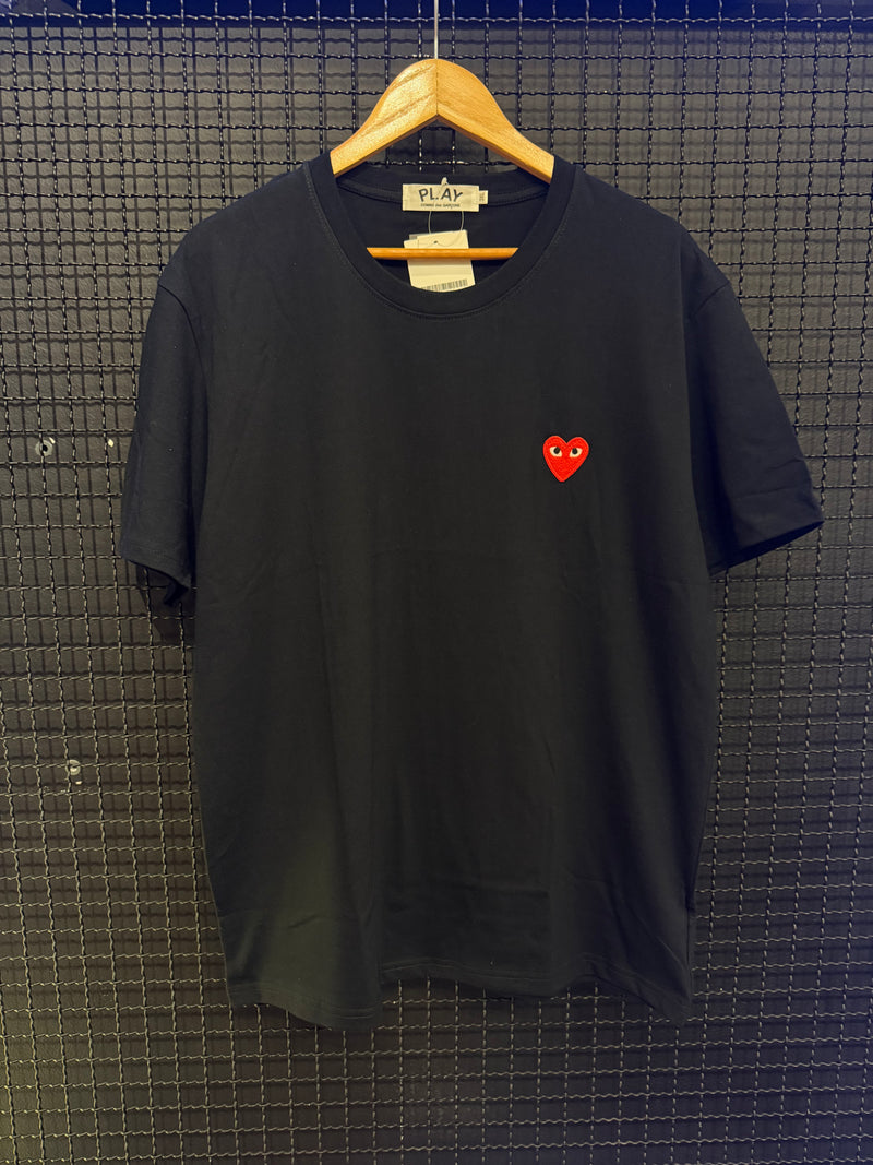 Camiseta Comme des Garçons Red Heart Black - Pronta Entrega
