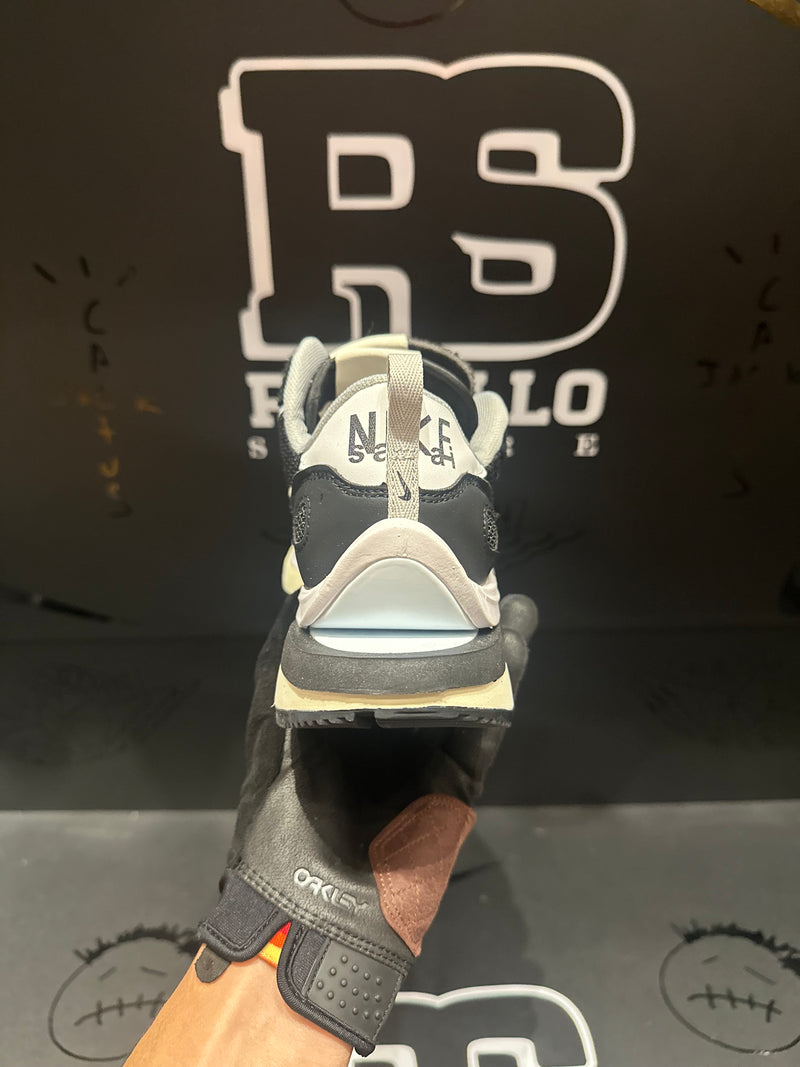 Tênis Nike Sakai Vaporwaffle - Pronta Entrega