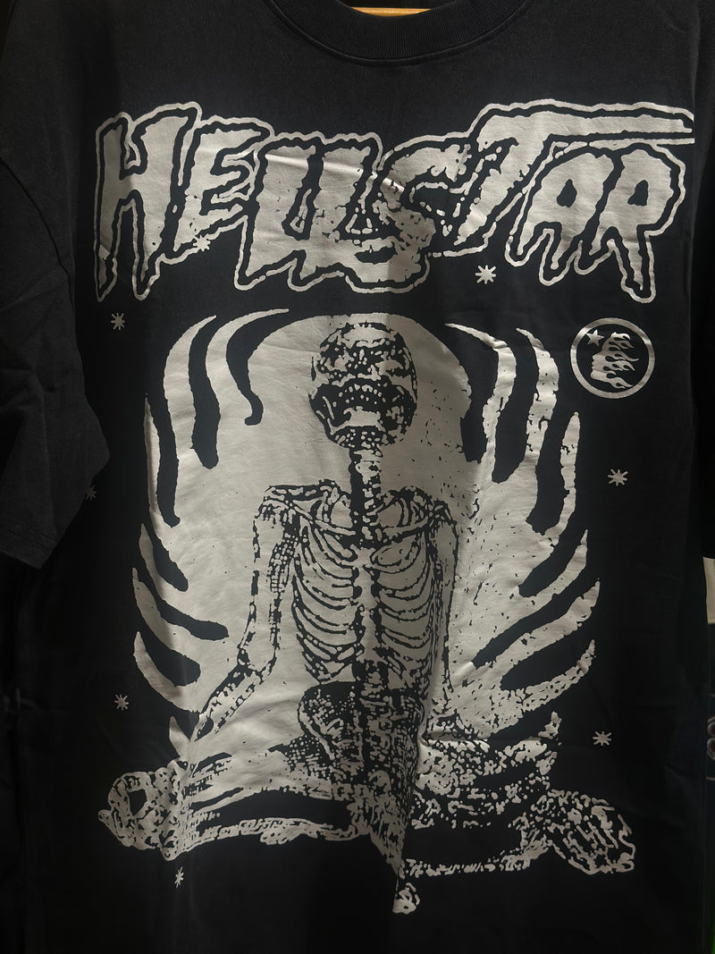 Camiseta Hellstar “Reach Your Inner Peace” Preta - Pronta Entrega