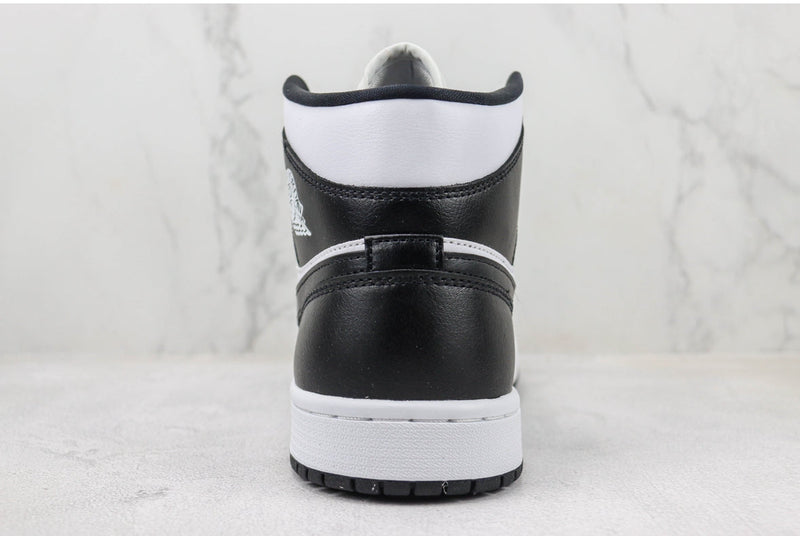 Jordan 1 Mid Panda - Encomenda