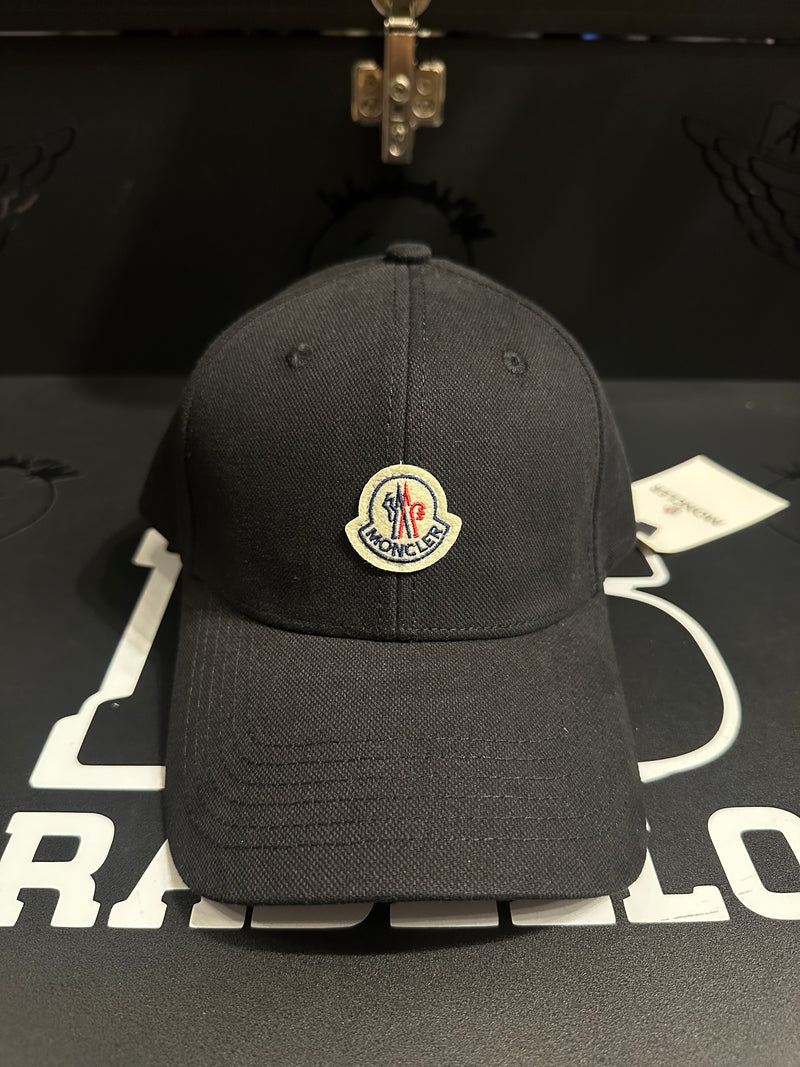 Boné Aba Curva Beisebol Moncler Black - Pronta Entrega