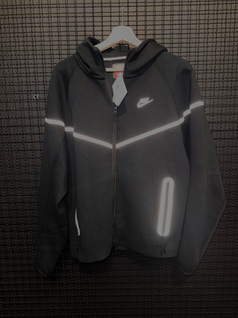 Jaqueta Nike Tech Fleece Refletivo Preto - Pronta Entrega