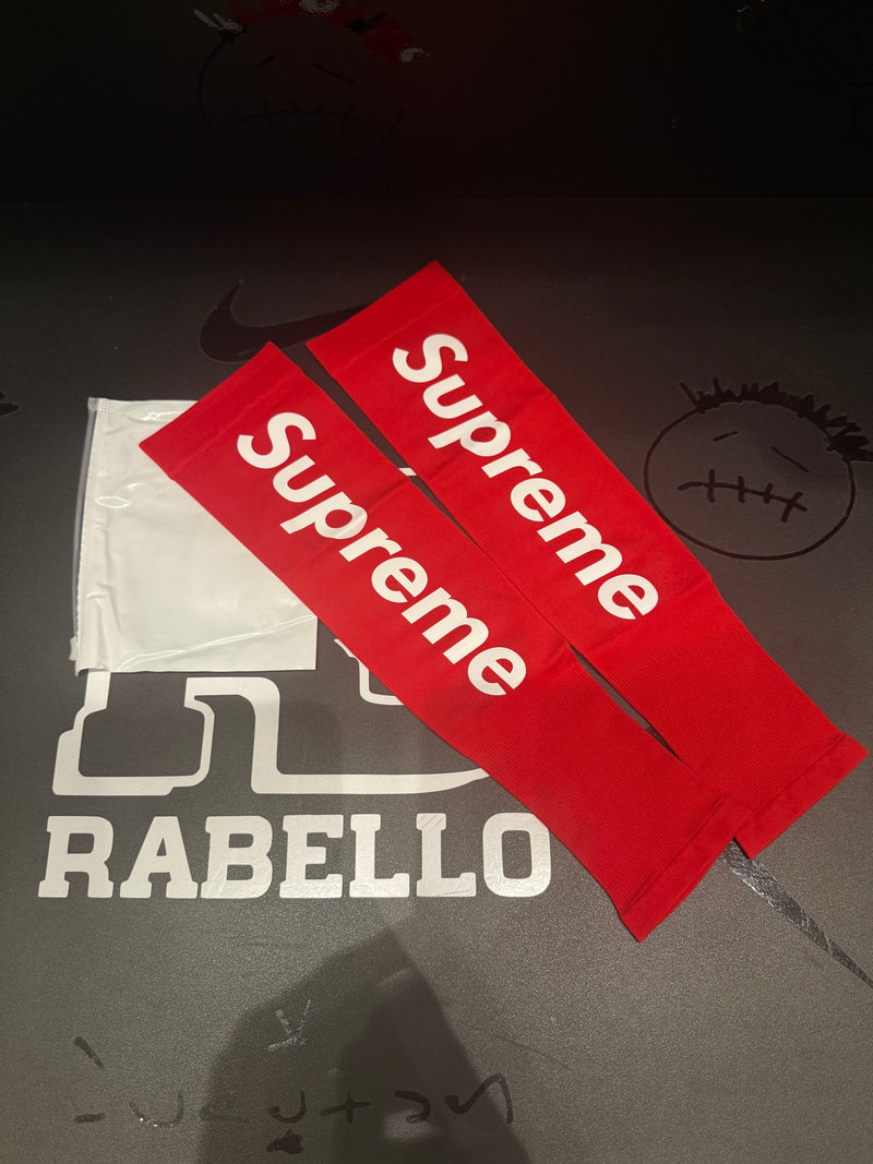 Manguito Supreme Slevee Vermelho - Pronta Entrega