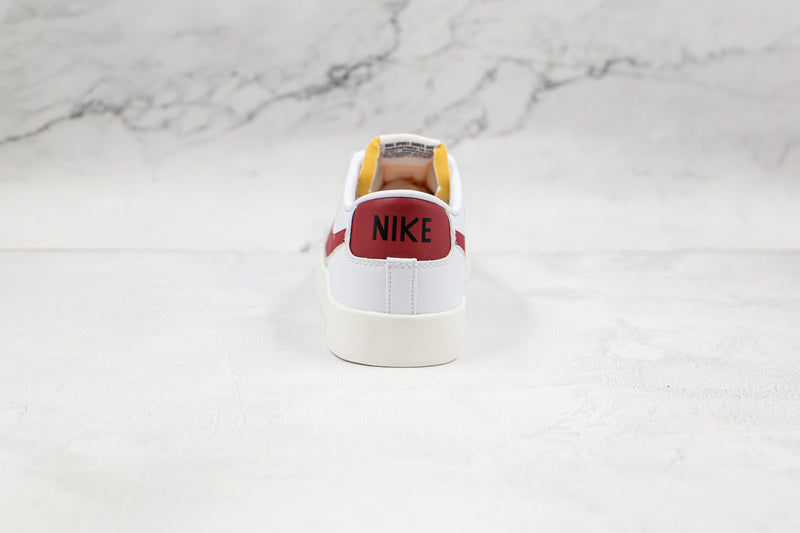 Nike Blazer Low 77 Vintage Team Red - Encomenda