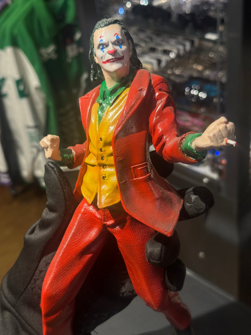 Boneco DC Comics “The Joker” 31 cm Resina Prime - Pronta Entrega
