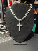 Corrente Cravejada Pingente Cruz Em Zicornia Cubica Prata 50 CM - Pronta Entrega