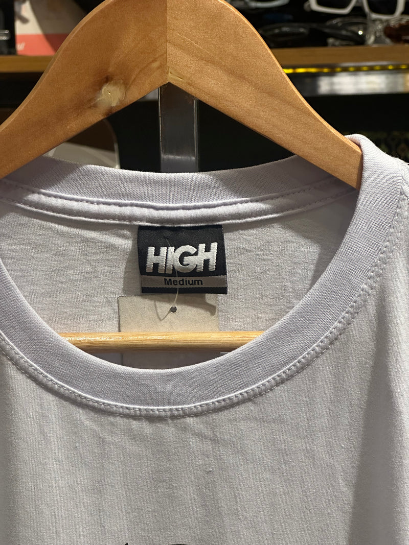 Camisa High XLARGE Hand Shake Fire Branca - Pronta Entrega