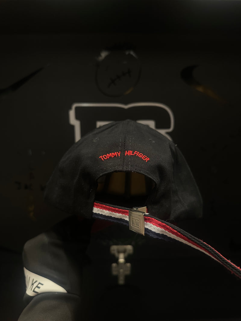 Boné Aba Curva Tommy Hilfiger Logo Pequeno Preto - Pronta Entrega