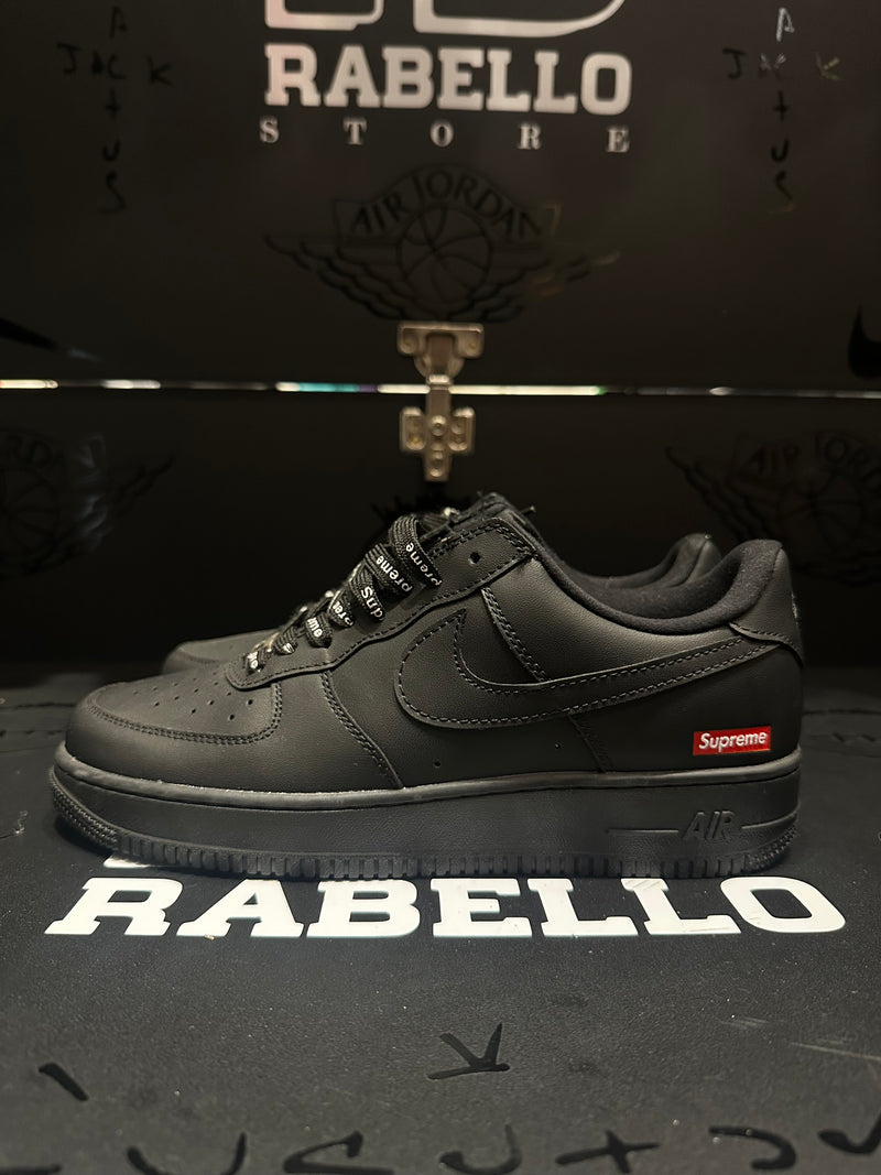 Tênis Nike Air Force 1 Low Supreme - Pronta Entrega