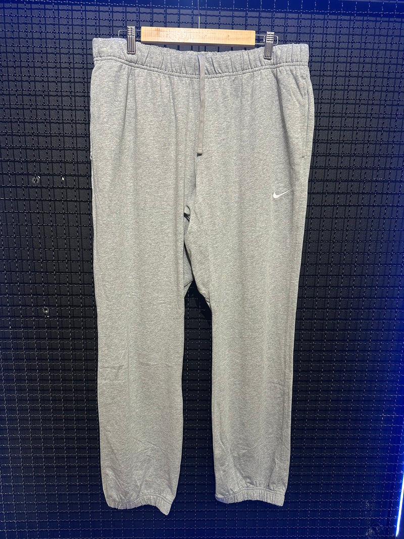 Calça Moletom Nike 2024 Com Punho Cinza - Pronta Entrega