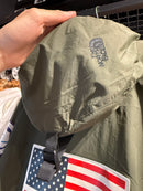 JAQUETA PULÔVER SUPREME X THE
NORTH FACE TRANS ANTARTICA
EXPEDITION OLIVE - Pronta Entrega