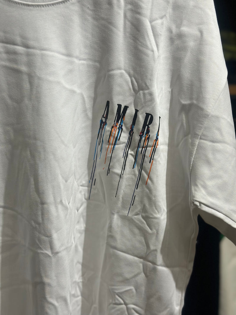 Camiseta Amiri Logo Multicolor Branca - Pronta Entrega