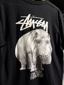Camiseta STUSSY Hippo Preta - Pronta Entrega