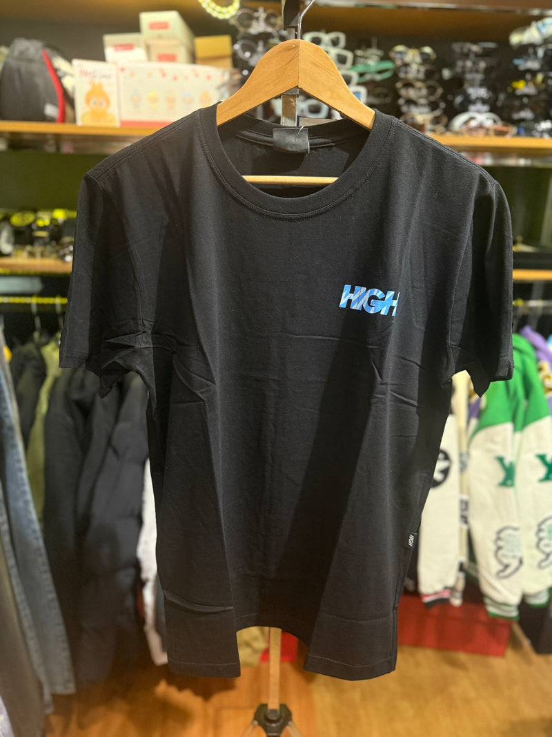 Camisa High X Disney Preta Mickey Mouse Surf - Pronta Entrega
