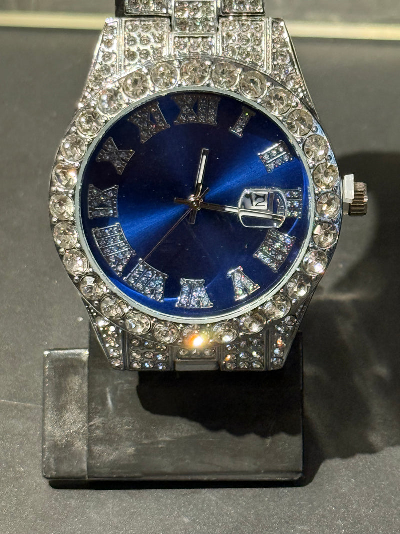 Relógio Cravejado Iced Out Prata Fundo Azul - Pronta Entrega