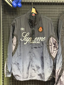 Conjunto Jaqueta Supreme x Umbro Gradient Track Grey - Pronta Entrega