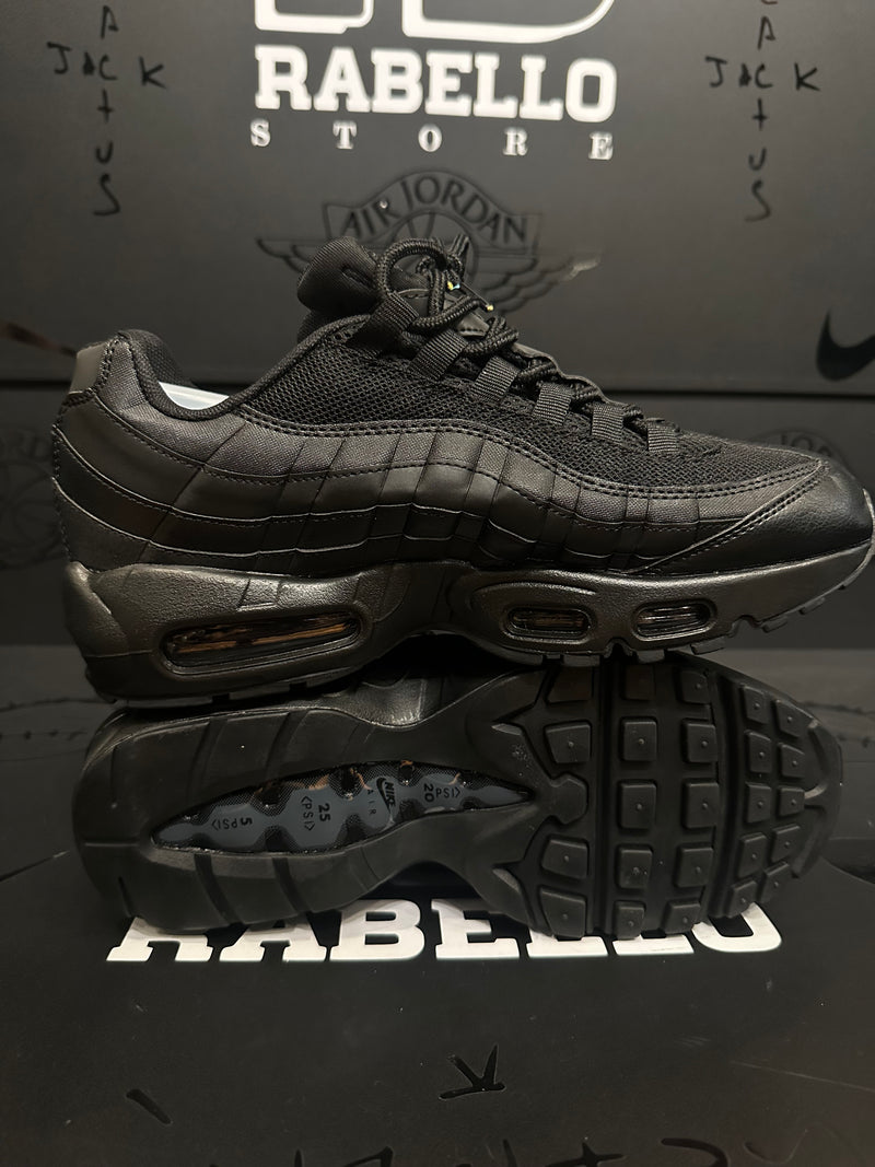 Tênis Nike Air Max 95 Triple Black - Pronta Entrega