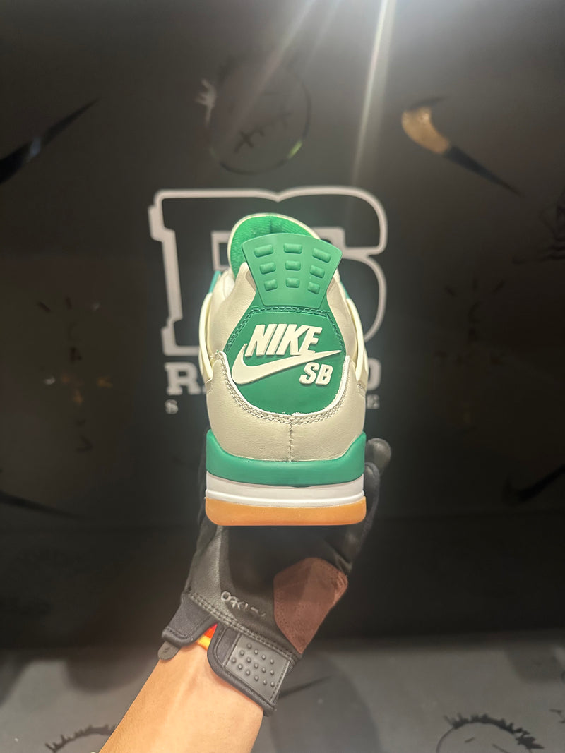 Tênis Nike Air Jordan 4 Retro X Nike SB Pine Green - Pronta Entrega