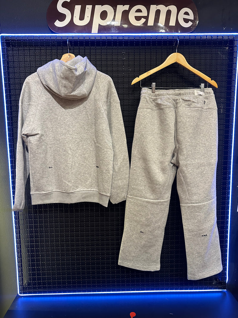 Conjunto Tech Fleece Nike x NOCTA Cinza - Pronta Entrega