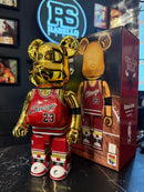 Bearbrick Chicago Bulls 23 Michael Jordan  NBA Dourado 400% Medicom Toy Boneco Colecionável 28cm - Pronta Entrega