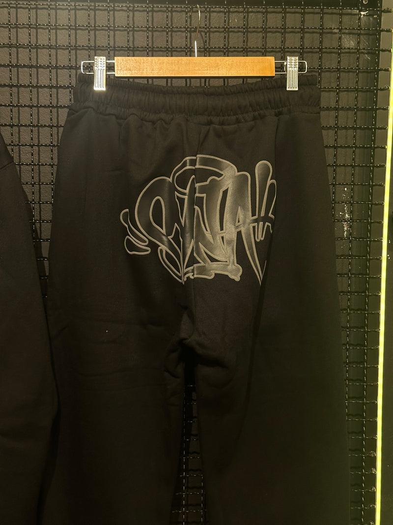 Conjunto Syna Moletom “Forgives Me” All Black - Pronta Entrega