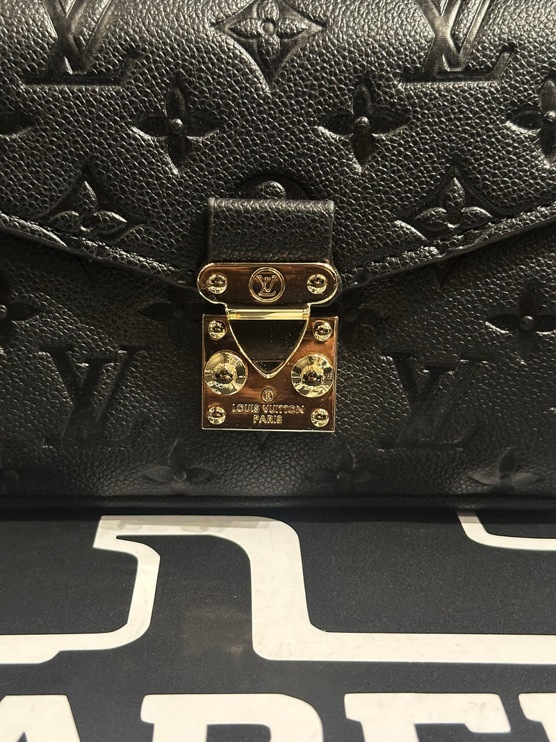 Bolsa Louis Vuitton Pochette Métis East West - Pronta Entrega