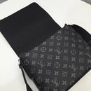 Louis Vuitton Bag Messenger District Monogram Eclipse - Encomenda