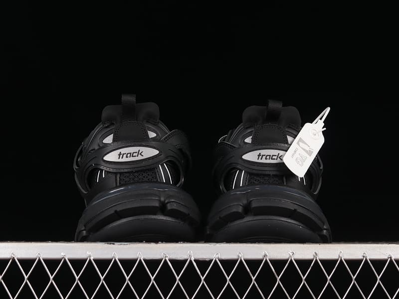 Balenciaga Track Triple Black - Encomenda