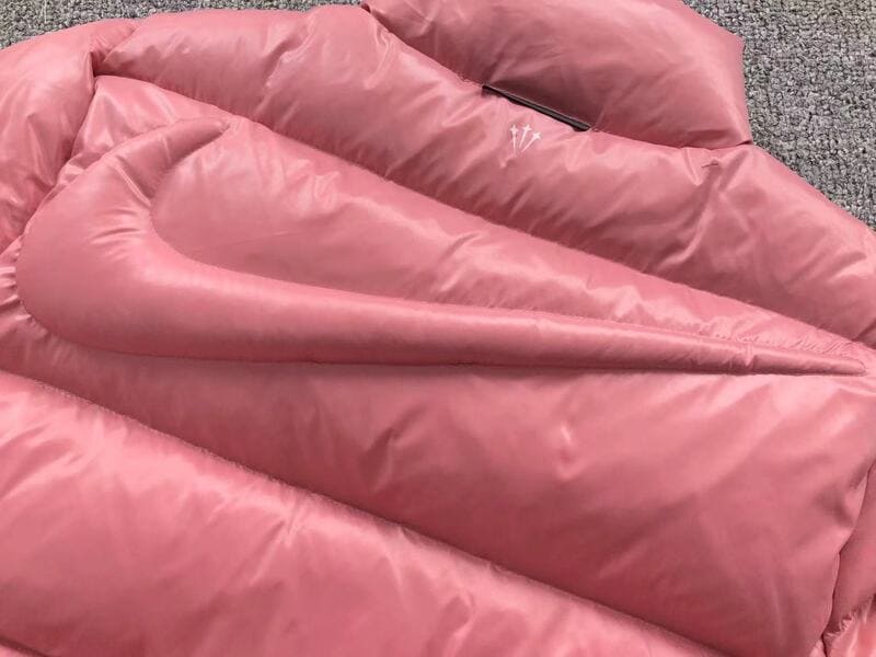 Jaqueta Puffer Nike NOCTA Rosa - Encomenda