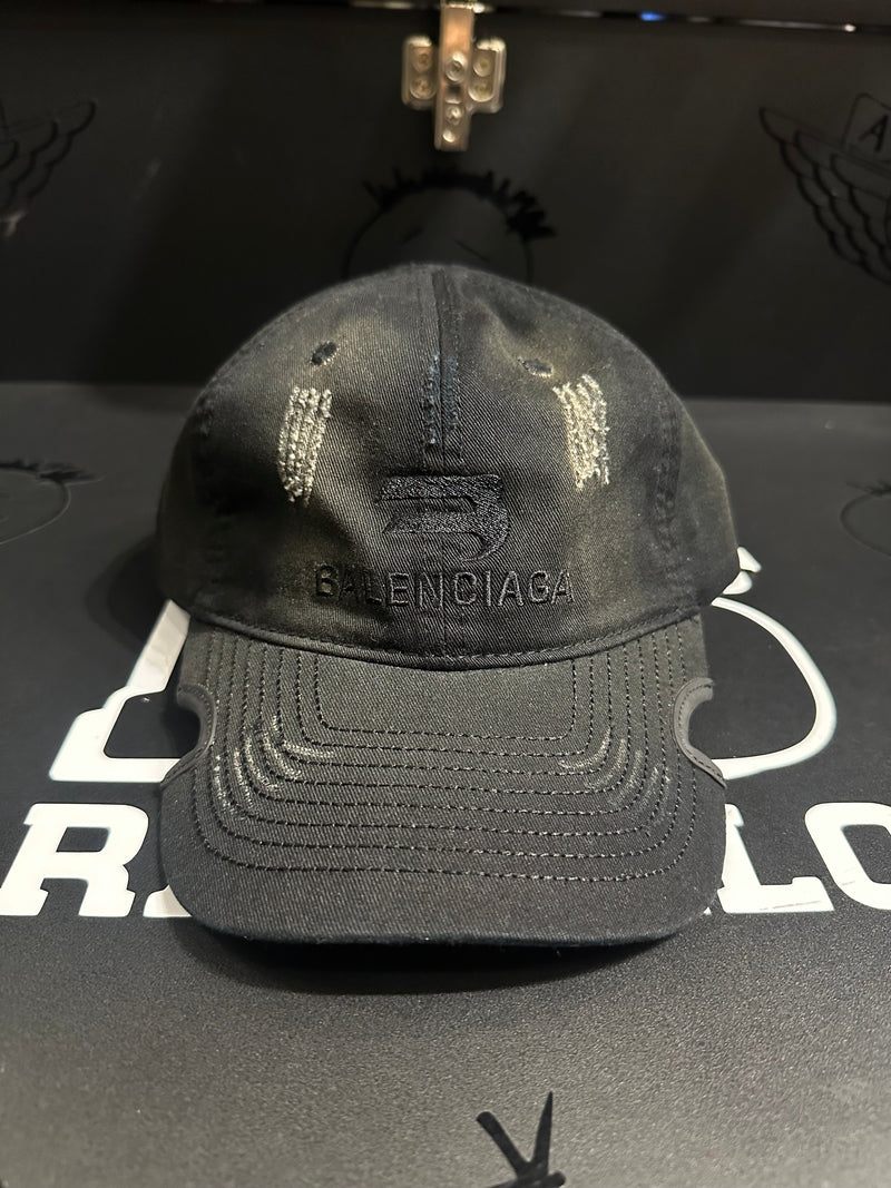 Boné Balenciaga Preto Destonado Aba Curva Cortada - Pronta Entrega